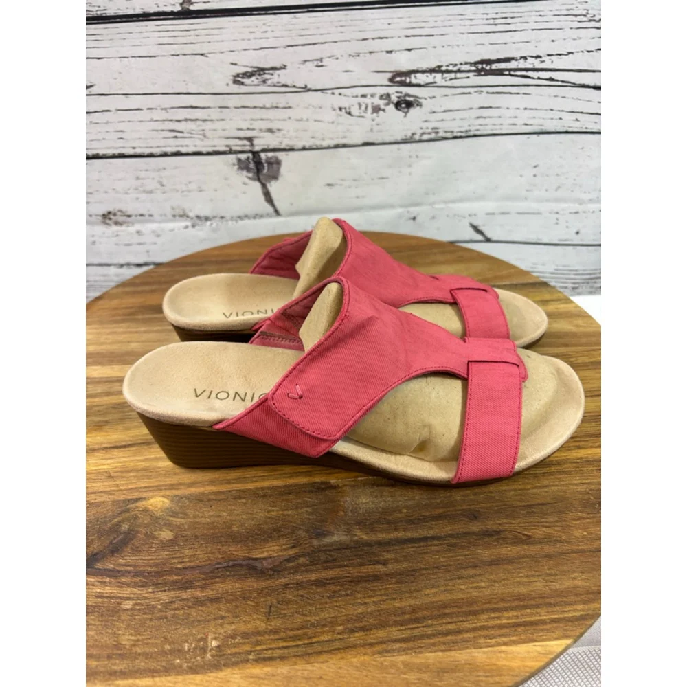 Women's Vionic Pink Wedge Sandals Size 10